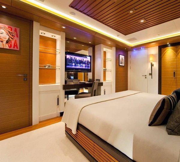 Double Sized Cabin On Board Yacht MARY-JEAN II
