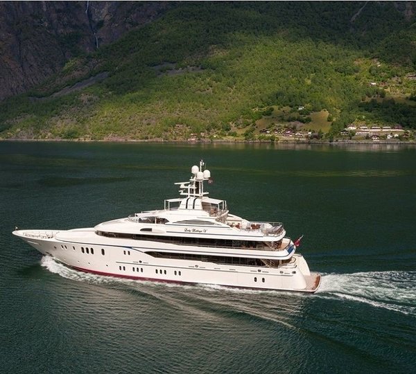 The 61m Yacht LADY KATHRYN V