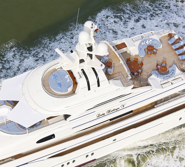 Decks: Yacht LADY KATHRYN V's From Above Aspect Photograph