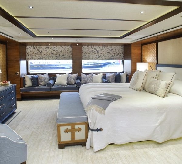 Main Master Cabin On Yacht BATON ROUGE