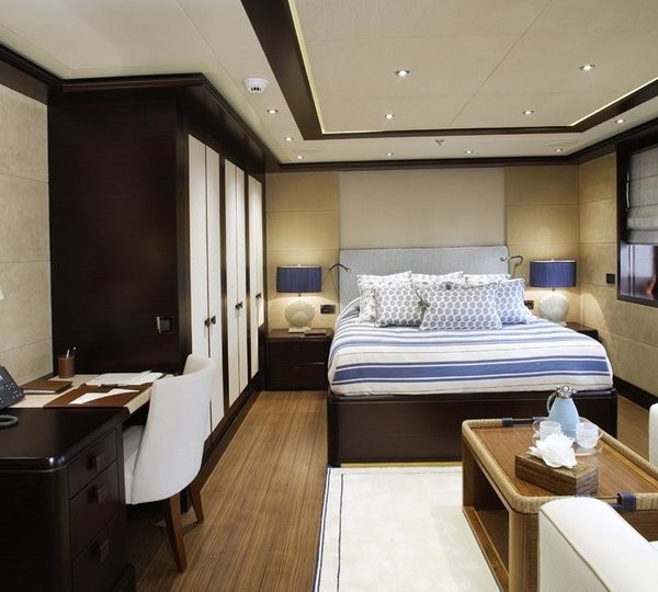 : Yacht BATON ROUGE's VIP Cabin Captured