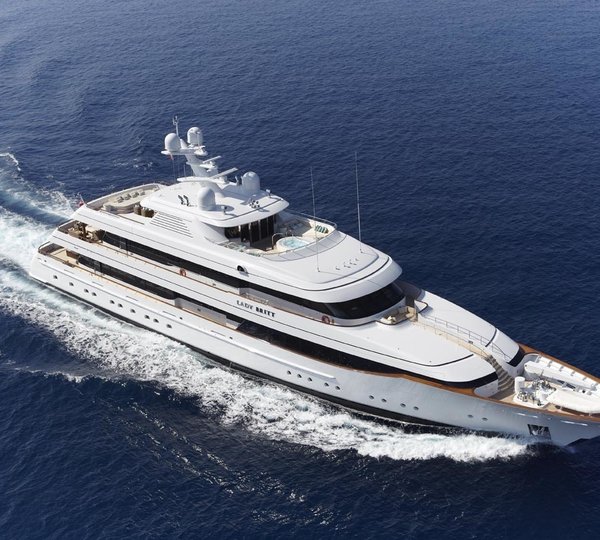 Cruising On Yacht LADY BRITT