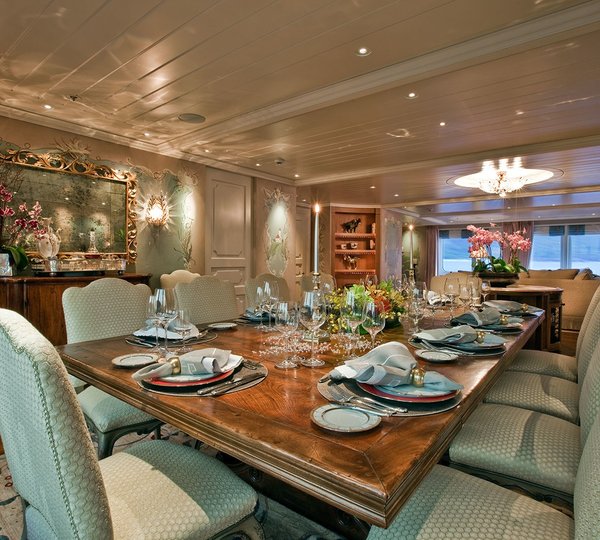 Premier Saloon Eating/dining On Board Yacht POLAR STAR