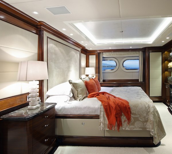 Profile: Yacht SEANNA's Red Guest's Cabin Photograph