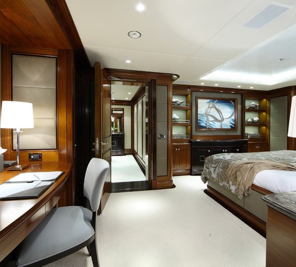 Guest's Cabin Aboard Yacht SEANNA