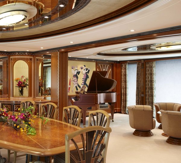 The 68m Yacht LADY CHRISTINE