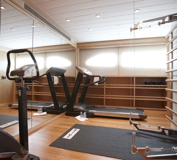 The 68m Yacht LADY CHRISTINE