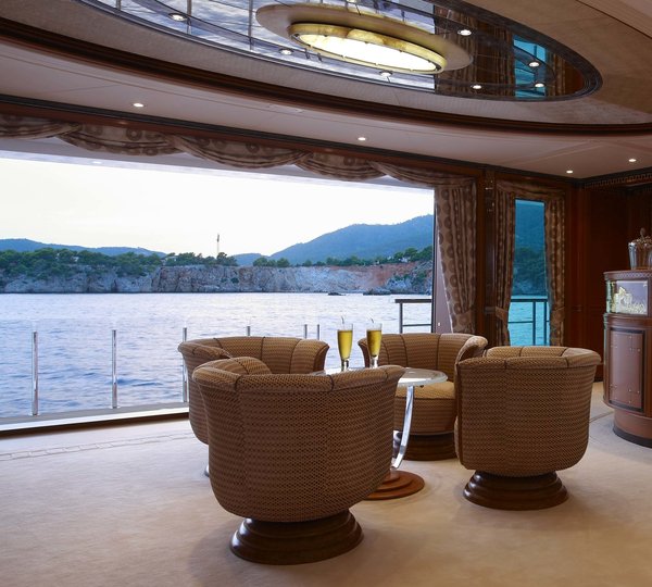 The 68m Yacht LADY CHRISTINE