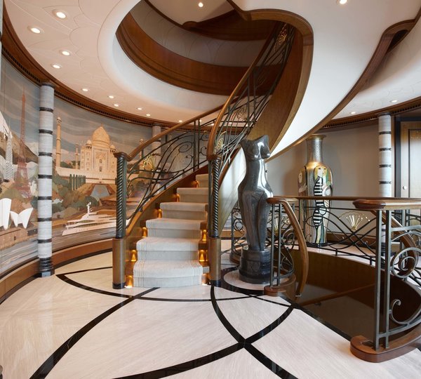 The 68m Yacht LADY CHRISTINE