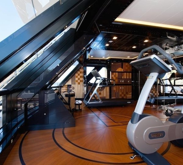 The 72m Yacht AXIOMA