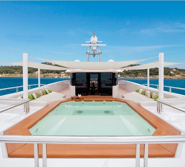 Jacuzzi Pool On Yacht MOGAMBO