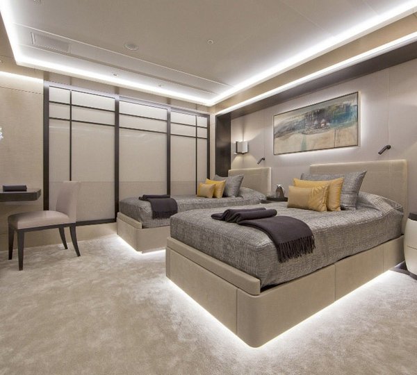 Twin Bed Cabin Aboard Yacht MOGAMBO