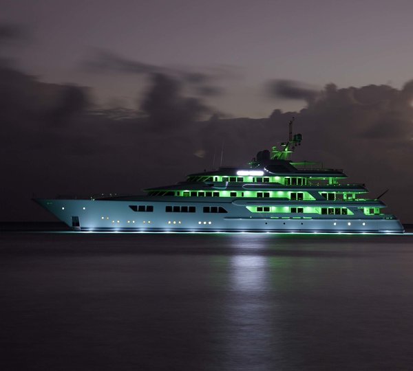 The 75m Yacht EBONY SHINE