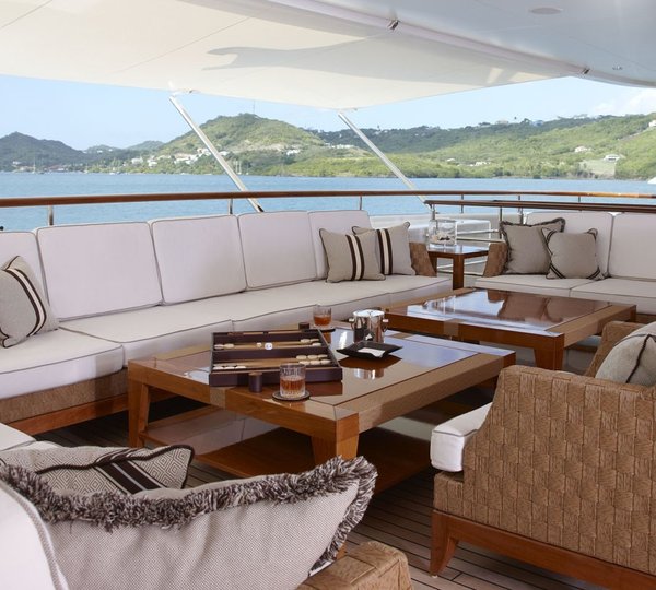 The 75m Yacht EBONY SHINE