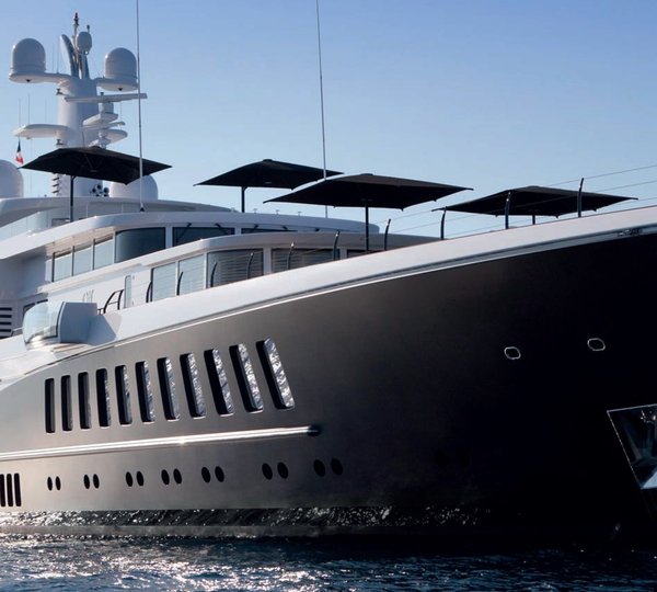 The 81m Yacht AIR