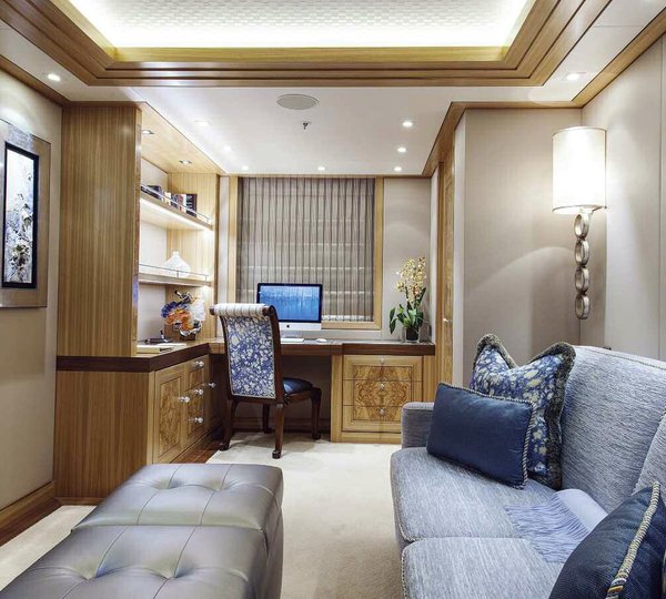 Personal Office On Board Yacht SOLANDGE