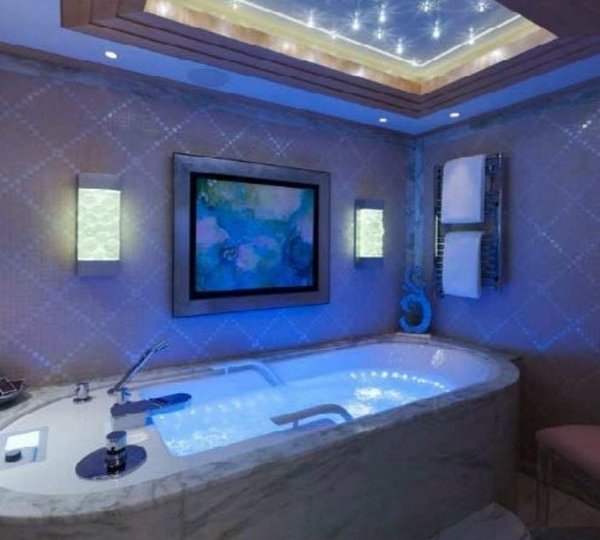 The 85m Yacht SOLANDGE