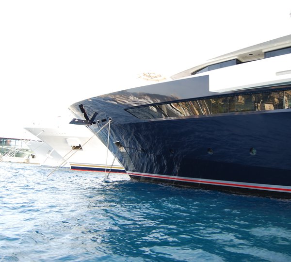 Profile Aspect On Board Yacht SEVEN SEAS