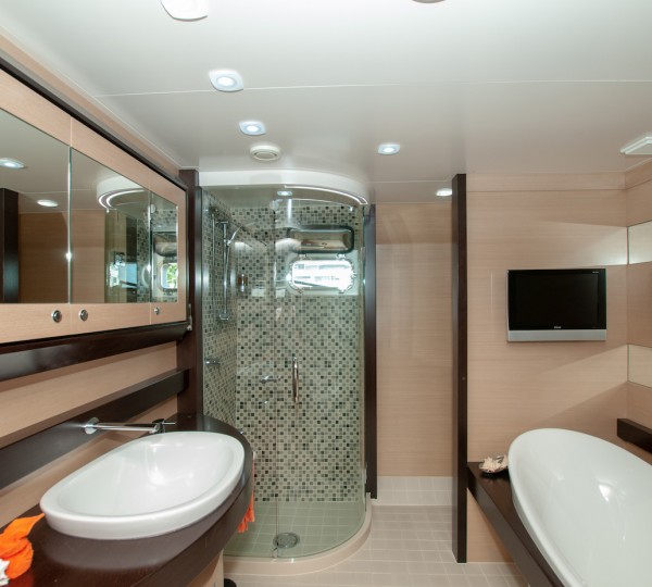 Master Ensuite Bathroom