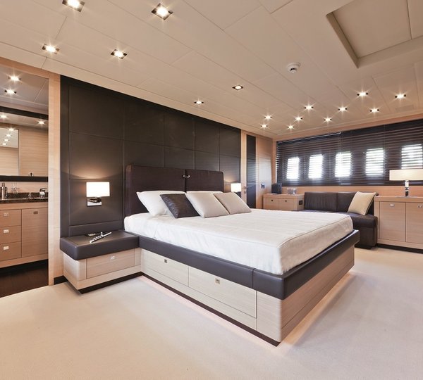 Spacious Double Cabin