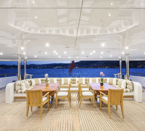 Exterior Relaxation Area With Dining