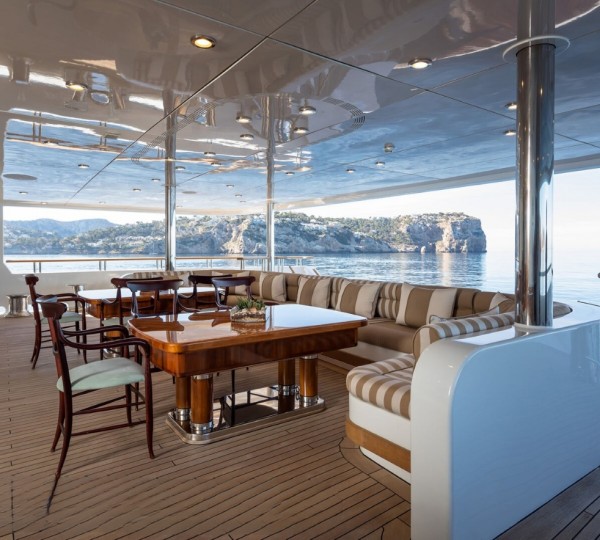 Exterior Relaxation Area With Dining