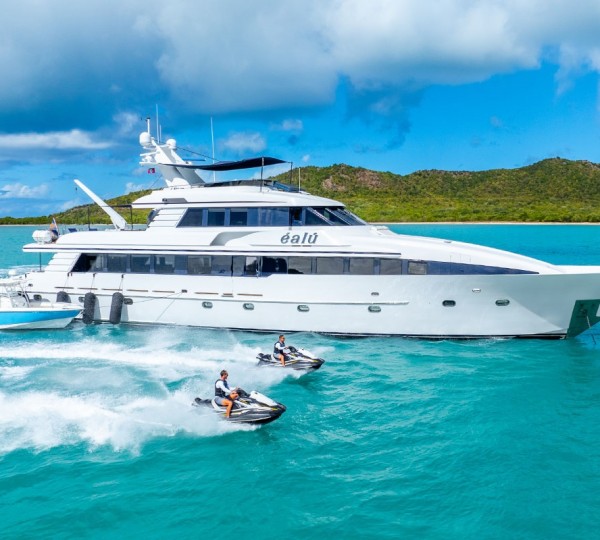 Superyacht EALU