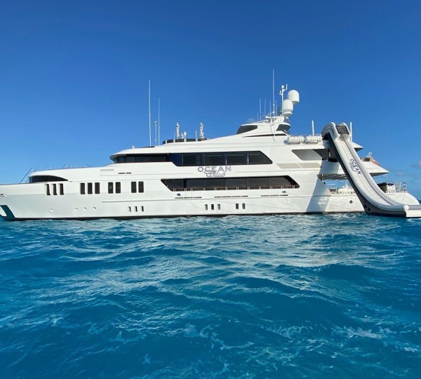 Superyacht OCEAN CLUB