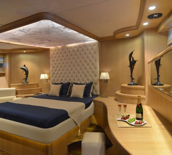 Forward VIP cabin