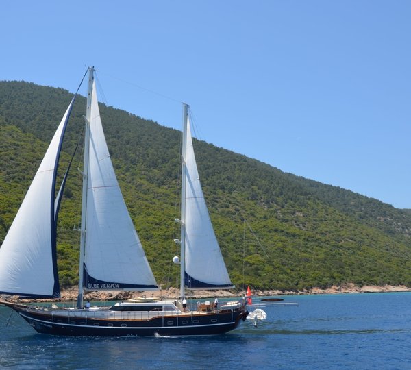 S/Y BLUE HEAVEN - Sailing