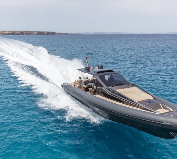 Riva Tender