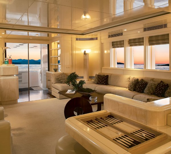 CARMEN SERENA Interior