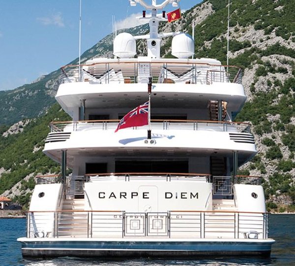 Carpe Diem - Exterior