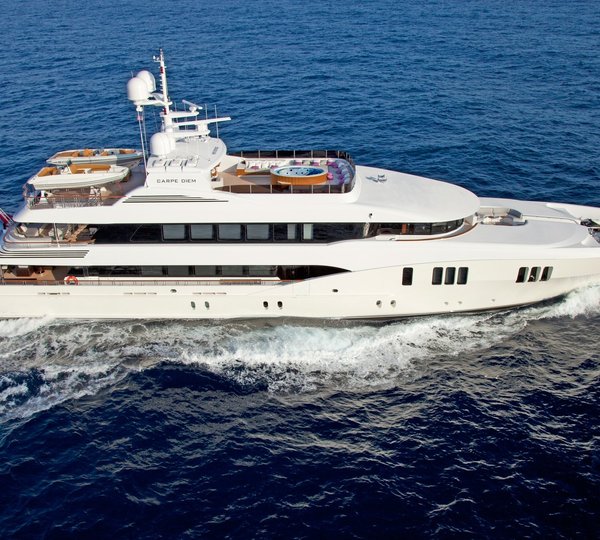 Carpe Diem - Exterior