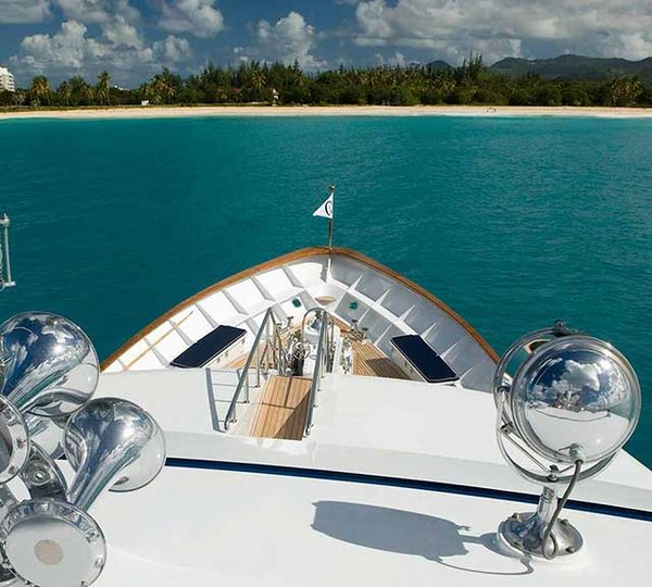 EXPLORA - Caribbean Bow