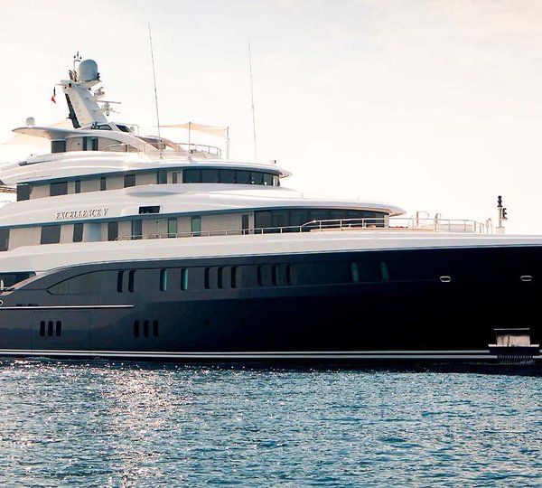 Excellence V Stbd Side