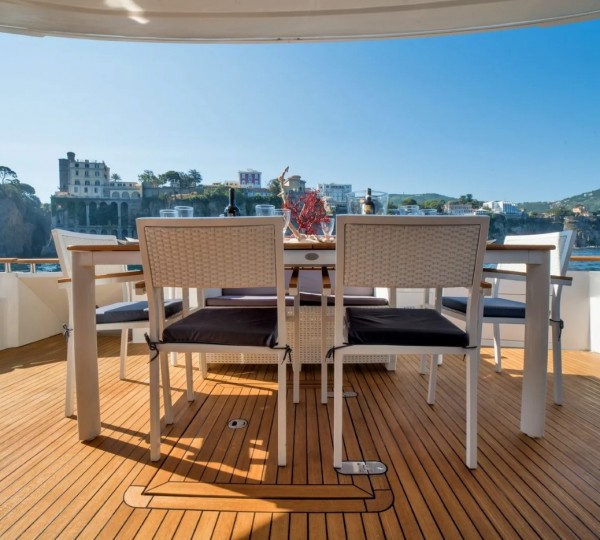 Exterior Dining Area