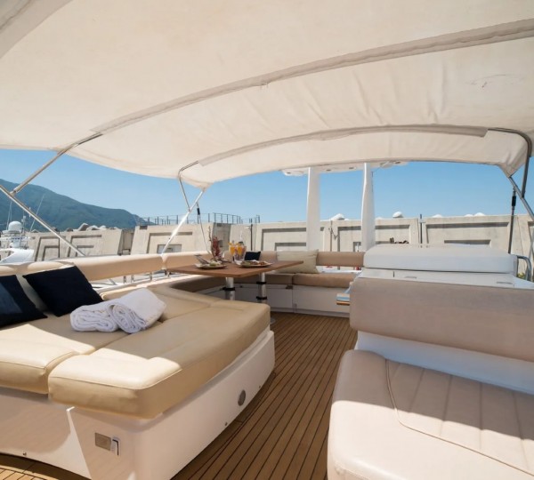 Exterior Relaxation Area With Dining