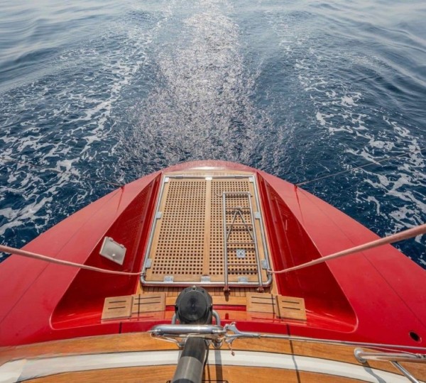 Foredeck Relaxation Area