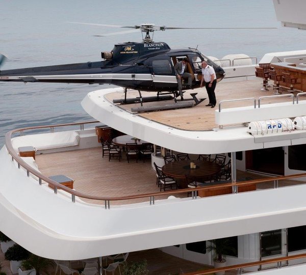 Helicopter On Boadicea