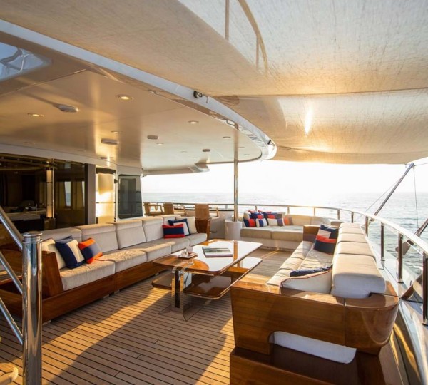 Huge Seating Area On Deck