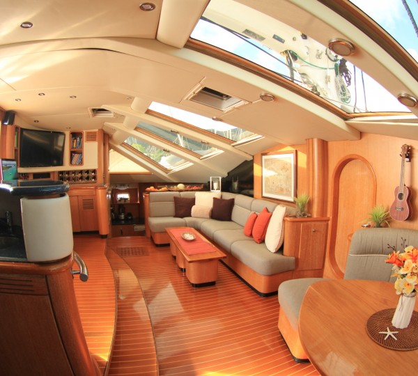 Salon view starboard to port