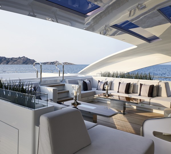 Jacuzzi And Relaxation Area