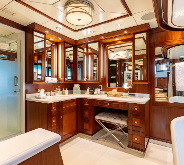 Master Ensuite For Her