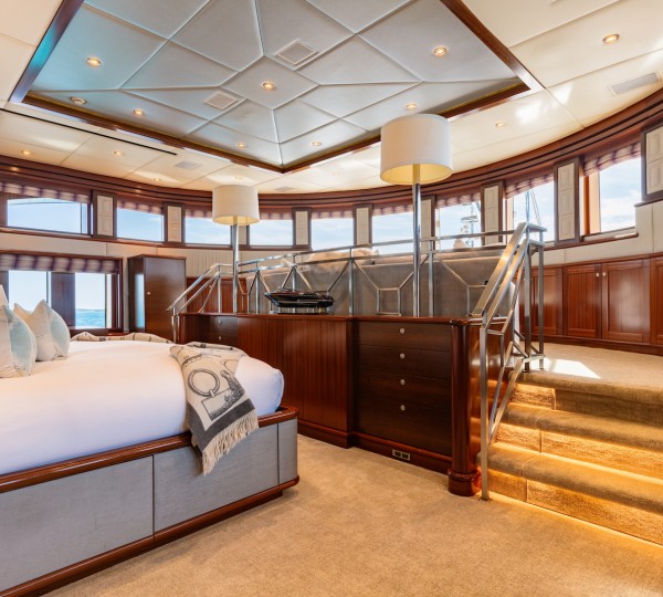 Master Stateroom King 