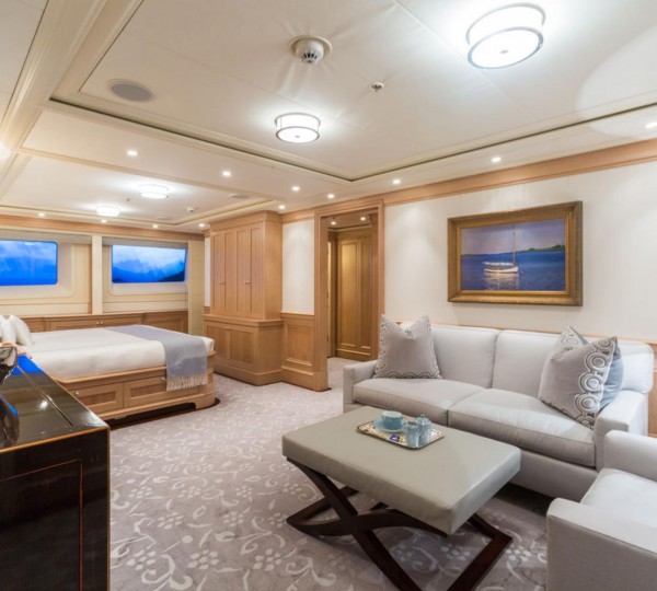 Master Cabin Lounge