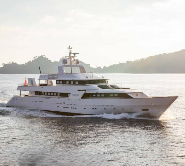 Motor Yacht CURIOSITY