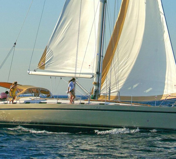 Sailing Yacht MYTHOS  
