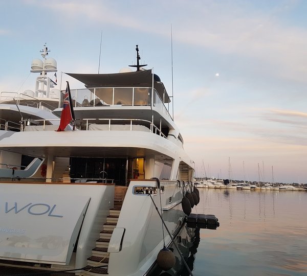 San Lorenzo Yacht AWOL -  Stern