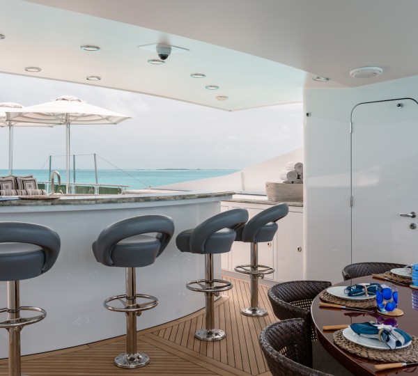 Sun Deck Bar - Photo Credit Ocean Air Media